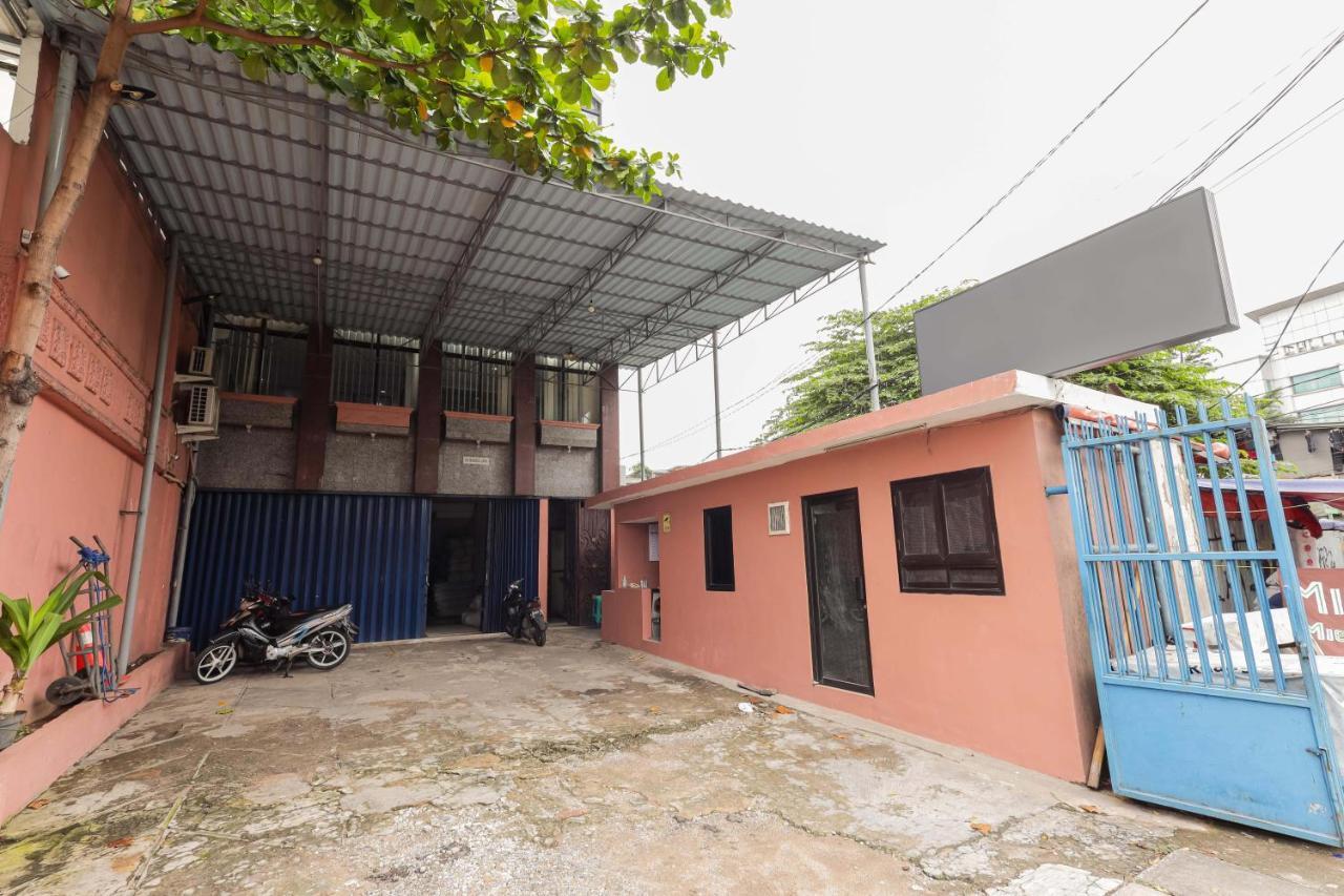 ホテル Reddoorz Syariah Near Stasiun Karet ジャカルタ エクステリア 写真